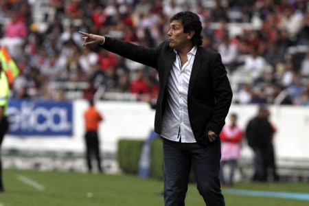 Carlos Poblete: "Primero hay que ganarle a Atlante"